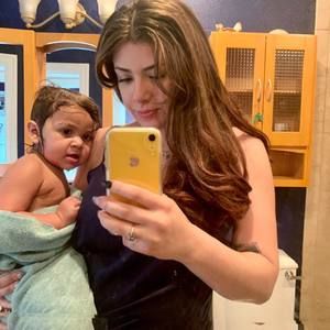 Meet your Posher, Elicia